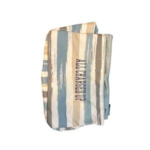 Lightweight Travel Cosmetic Bag With Zip Closure & Multi-Compartments